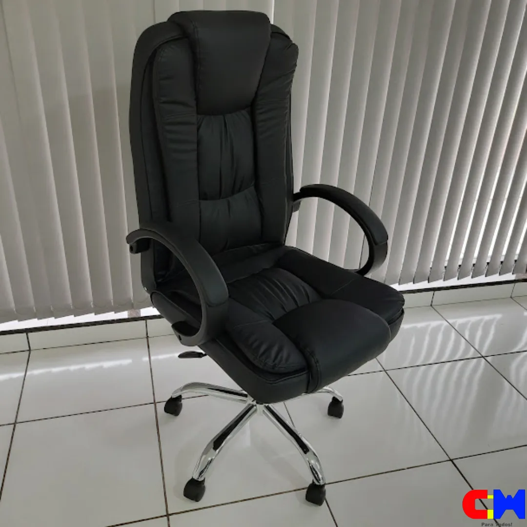Cadeira de Escritório Giratória com Encosto Alto Estofado e Base Cromada Sistema Relax Presidente Master