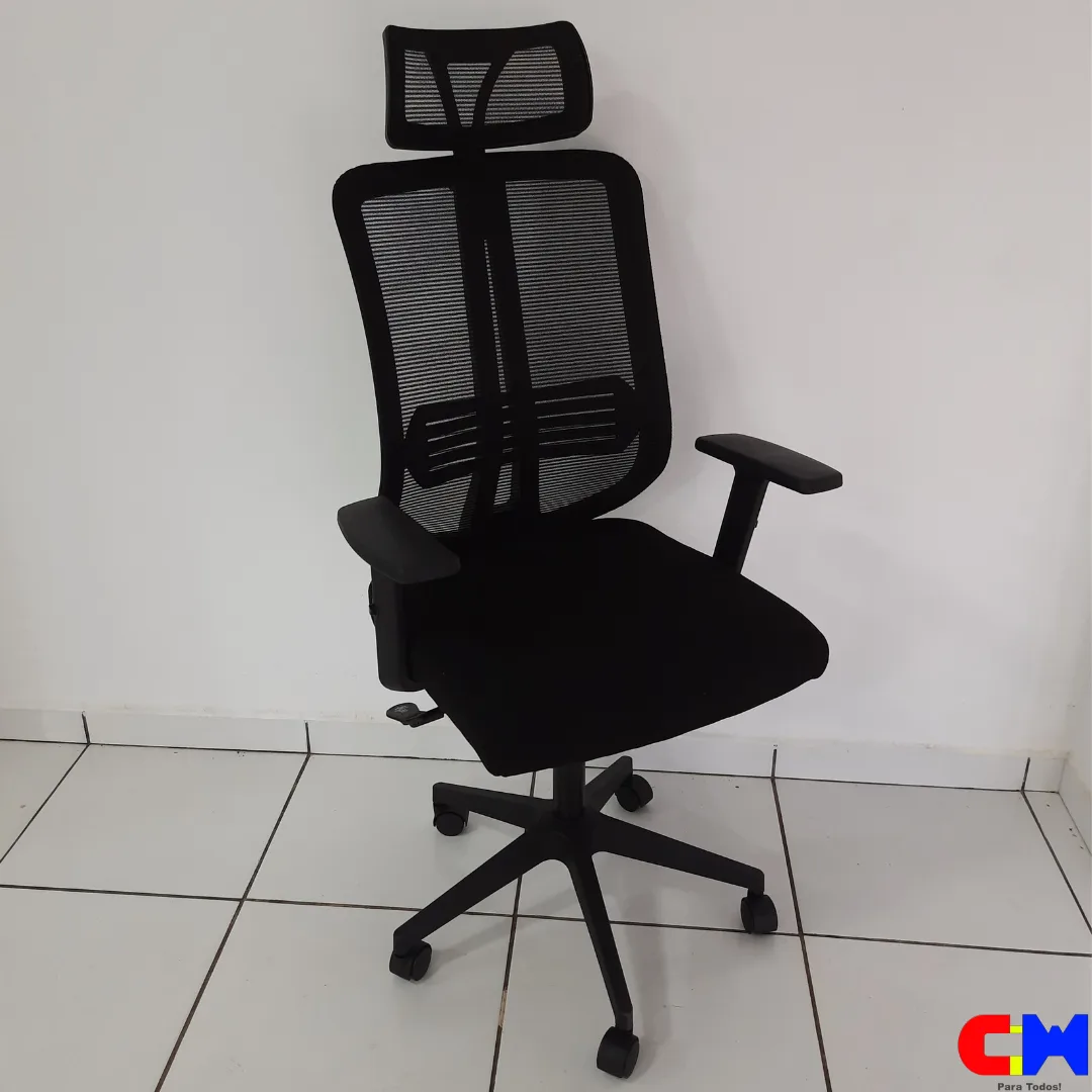 Cadeira de Escritório Giratória com Encosto Alto Tela Mesh Apoio de Cabeça Regulagem no Braço NR17 Sistema Relax Presidente Comfort