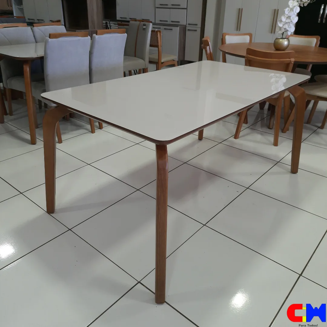 Mesa de Madeira Retangular 1,60m x 90cm com Tampo Vidro Off White Cantos Arredondados Capri